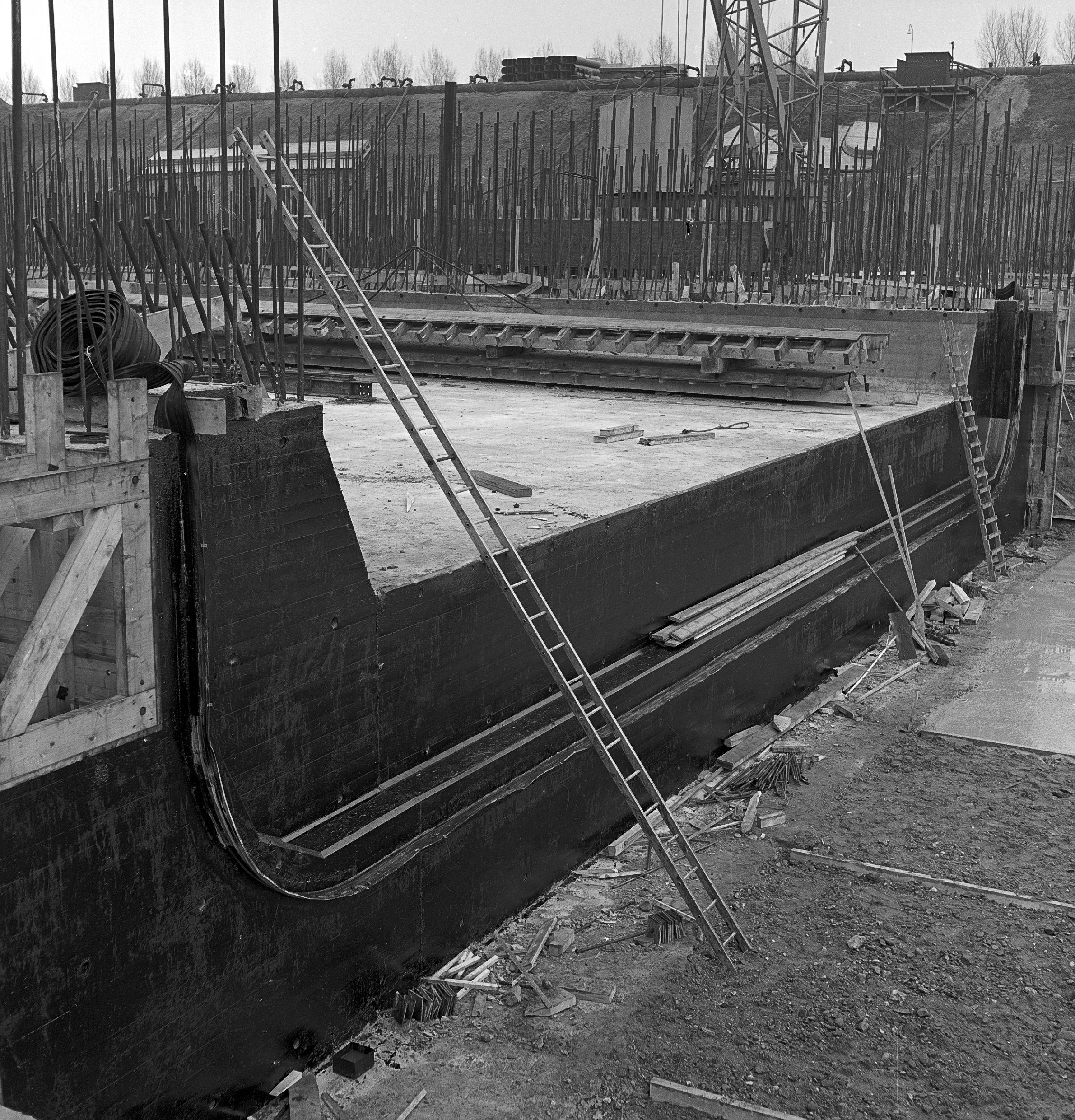 Bouw Sluis Heel, Lateraal kanaal Linne Buggenum