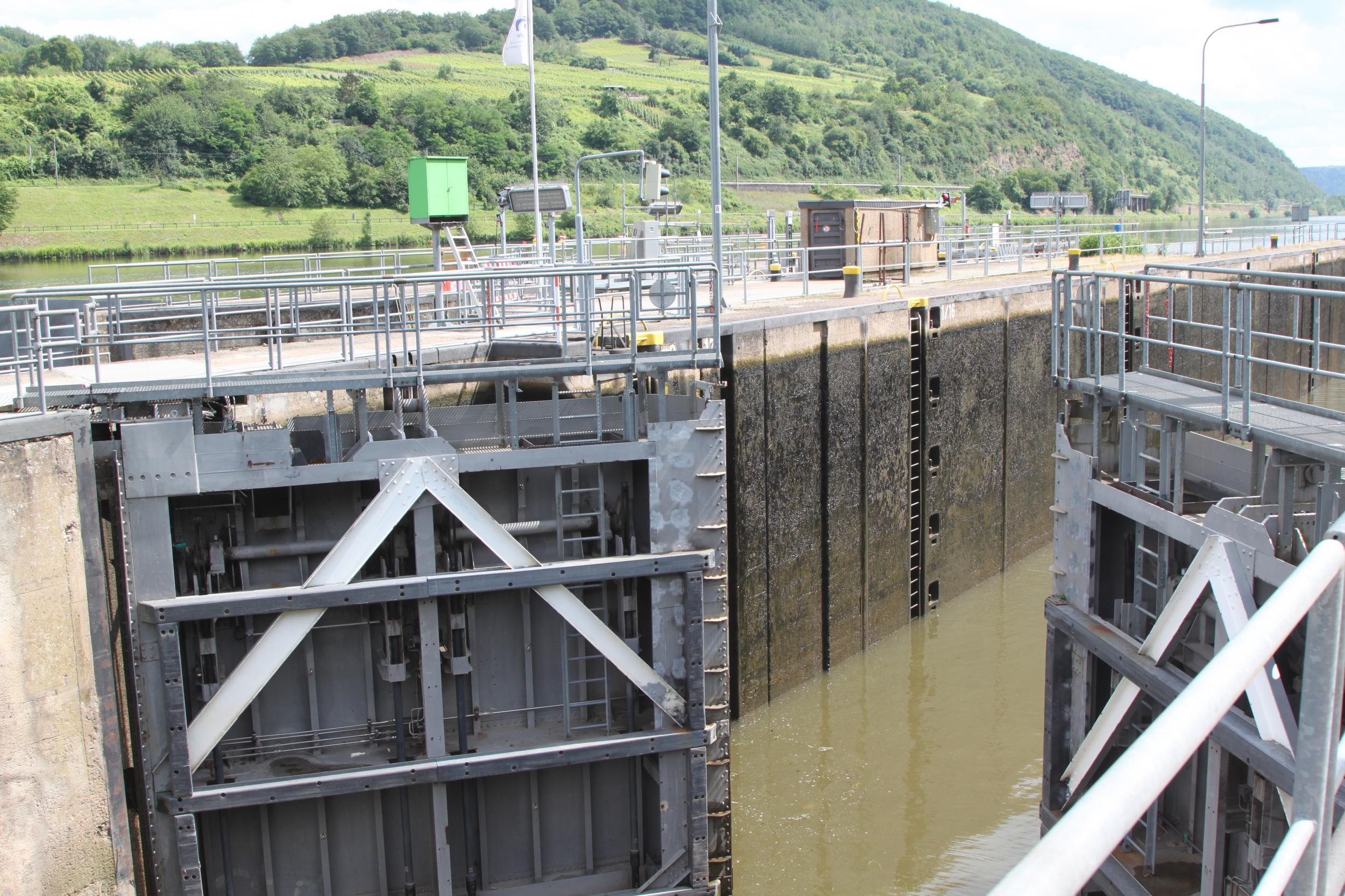 Deuren aangevaren St Aldegund