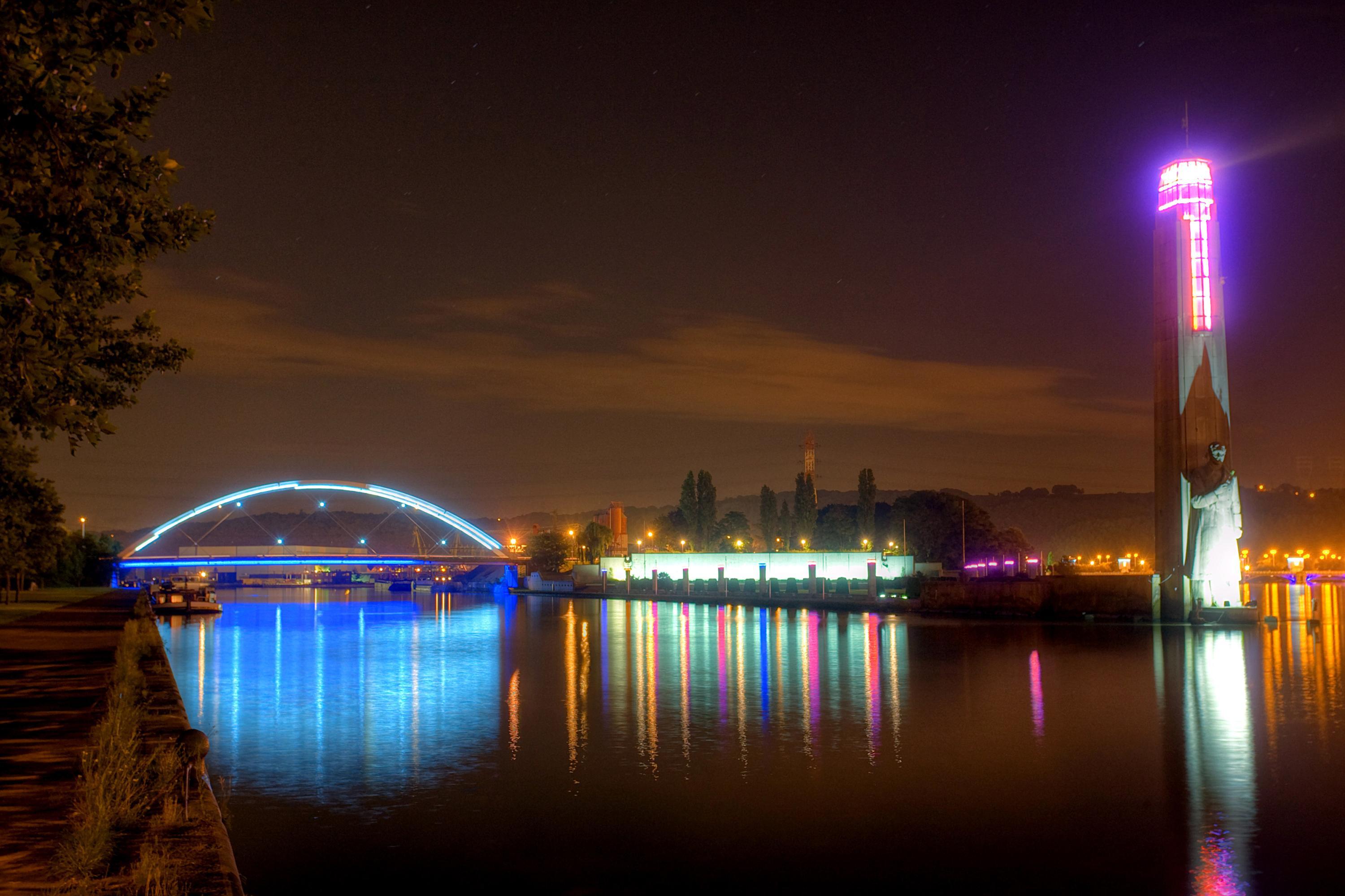 Ingang van het Albertkanaal bij Monsin.
